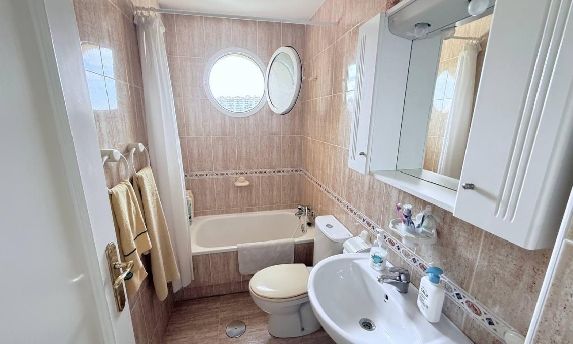 Segunda mano - Apartamento -
Orihuela Costa - Campoamor