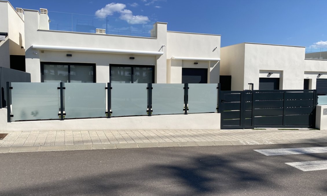 Wiederverkauf - Villa -
Lo Romero Golf - Costa Blanca