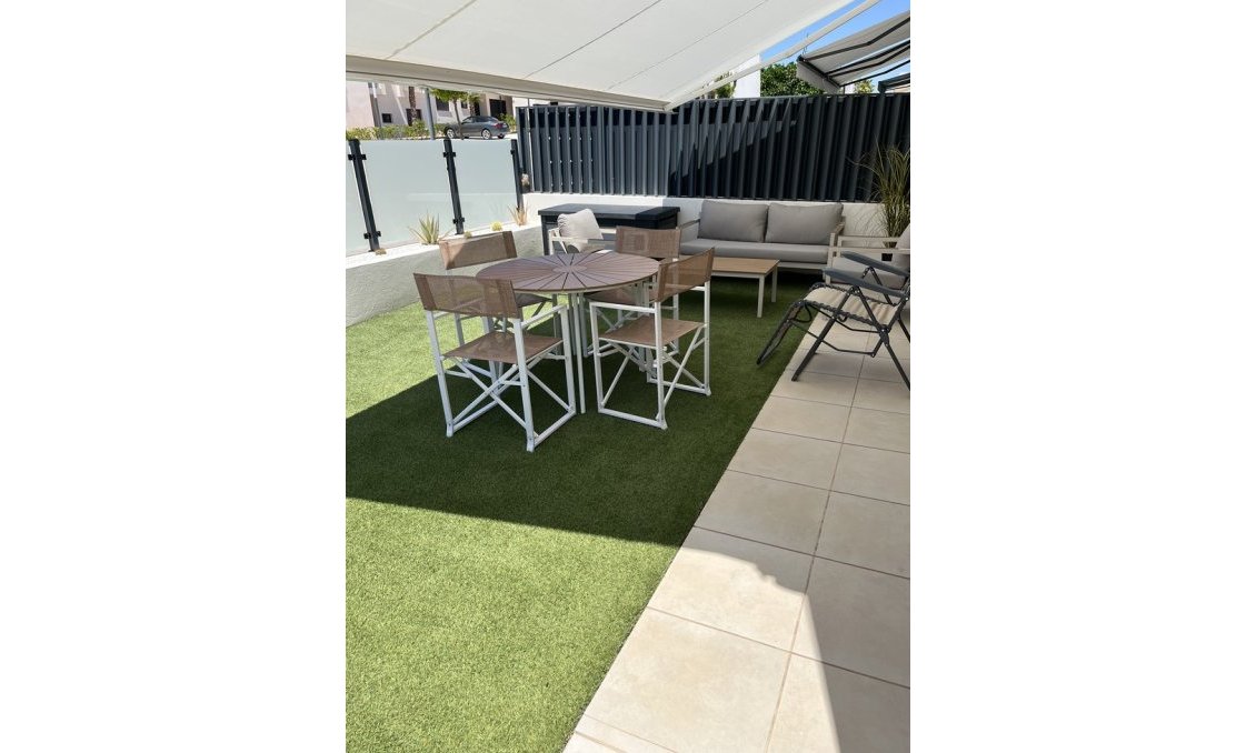 Wiederverkauf - Villa -
Lo Romero Golf - Costa Blanca