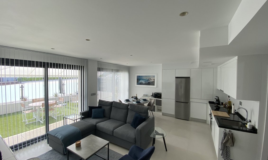 Wiederverkauf - Villa -
Lo Romero Golf - Costa Blanca