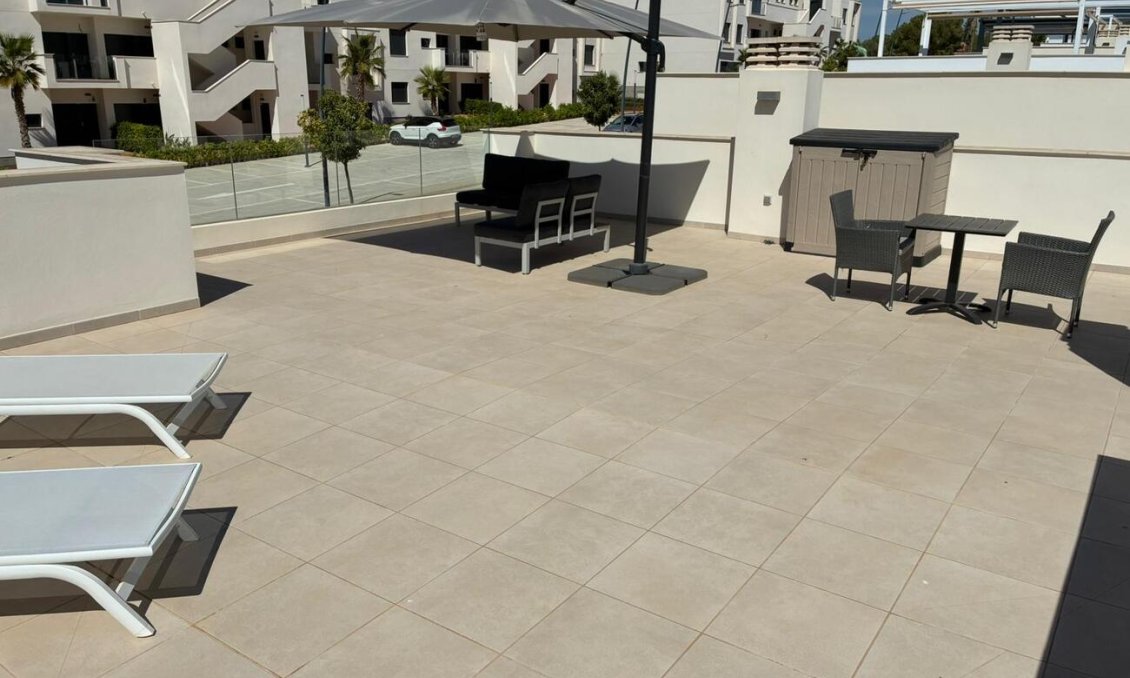 Wiederverkauf - Villa -
Lo Romero Golf - Costa Blanca