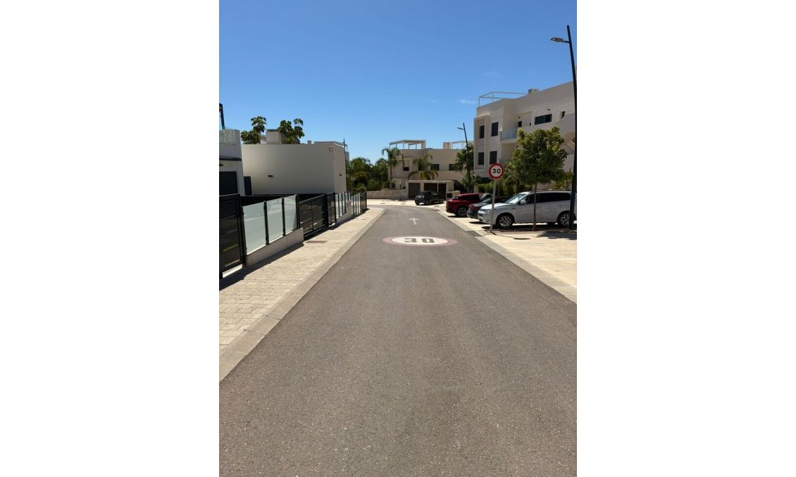 Wiederverkauf - Villa -
Lo Romero Golf - Costa Blanca