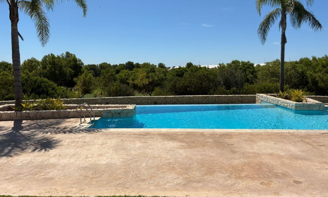 Wiederverkauf - Villa -
Lo Romero Golf - Costa Blanca