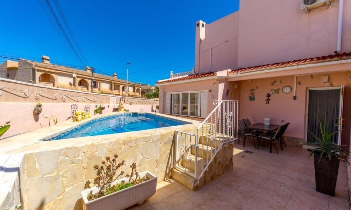 Wiederverkauf - Town House -
Torrevieja - Los Frutales/ La Rosaleda