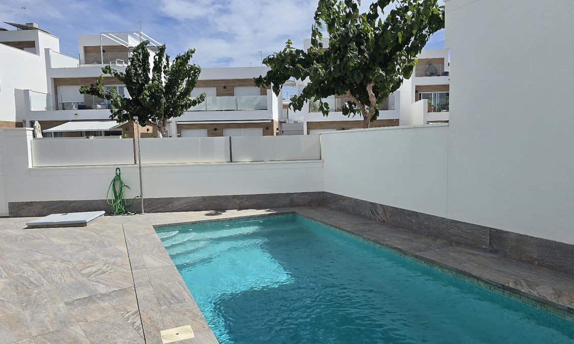 Segunda mano - Villa -
San Pedro del Pinatar - Costa Calida