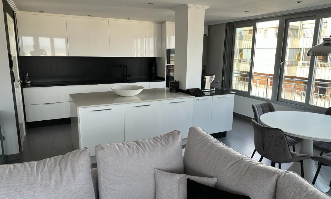 Resale - Penthouse -
Torrevieja - El Acequión - Los Náufragos