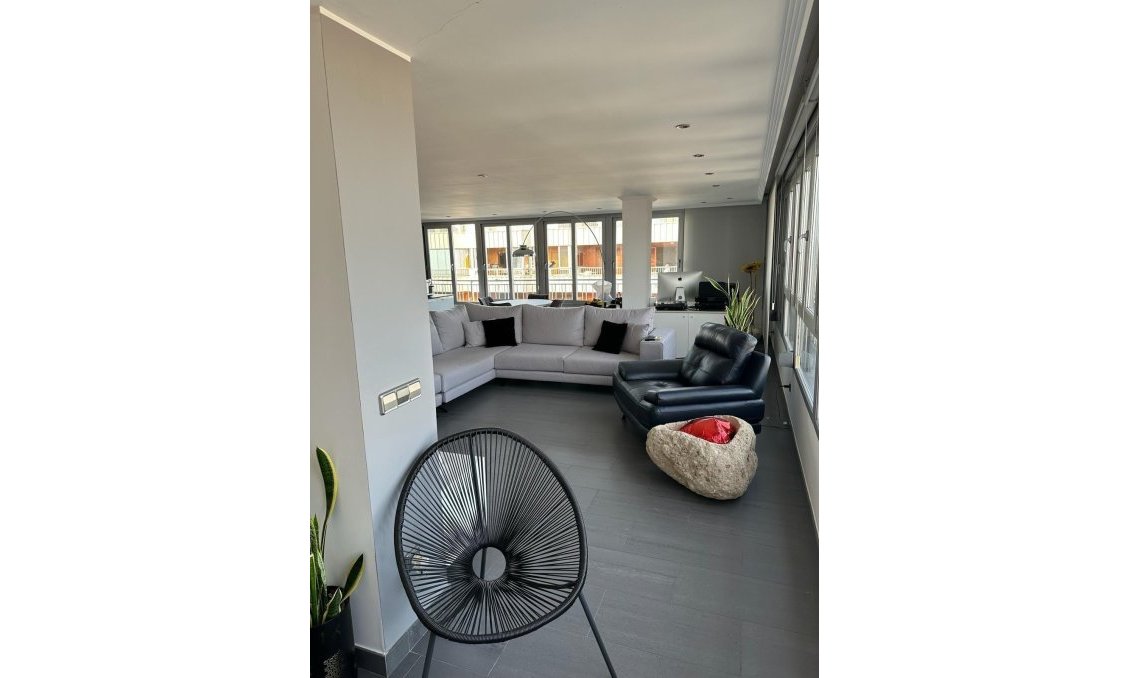 Resale - Penthouse -
Torrevieja - El Acequión - Los Náufragos