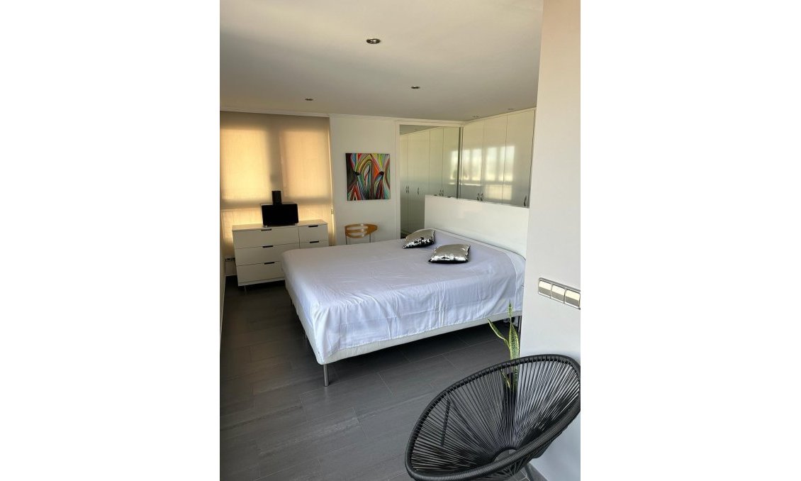 Resale - Penthouse -
Torrevieja - El Acequión - Los Náufragos