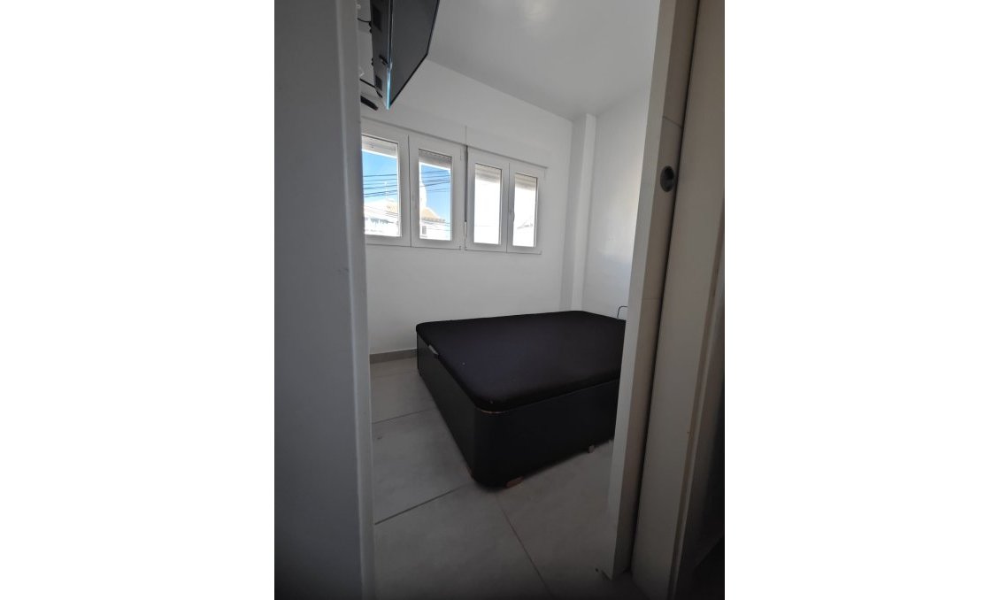 Resale - Apartment -
Torrevieja - Costa Blanca