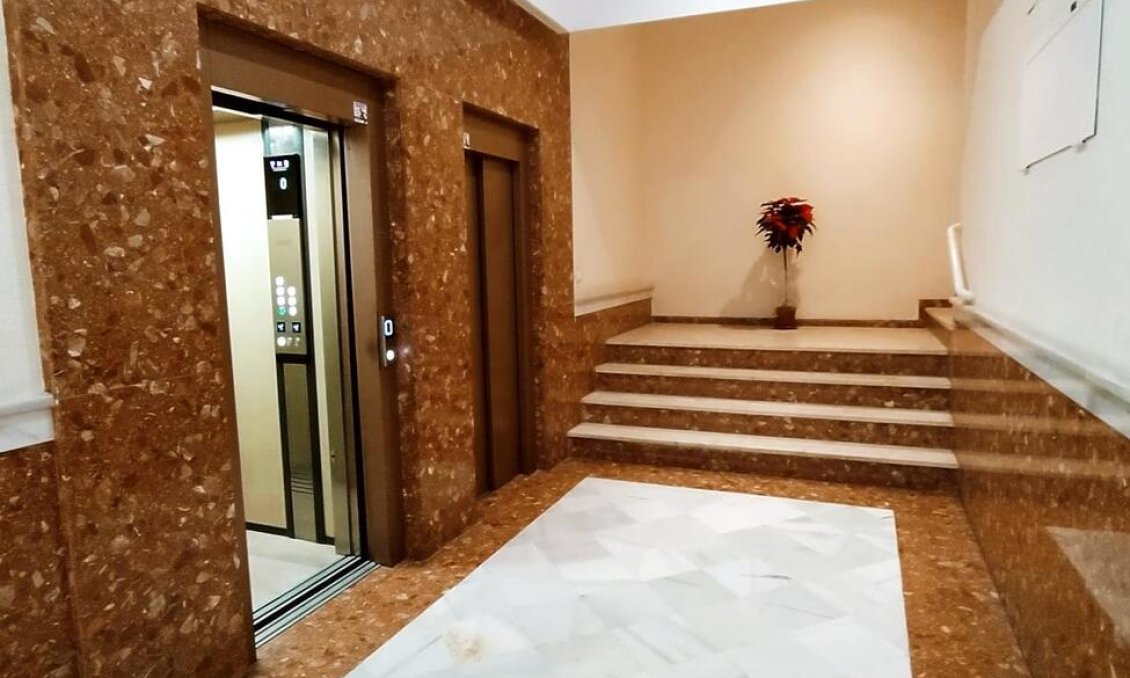 Resale - Apartment -
Torrevieja