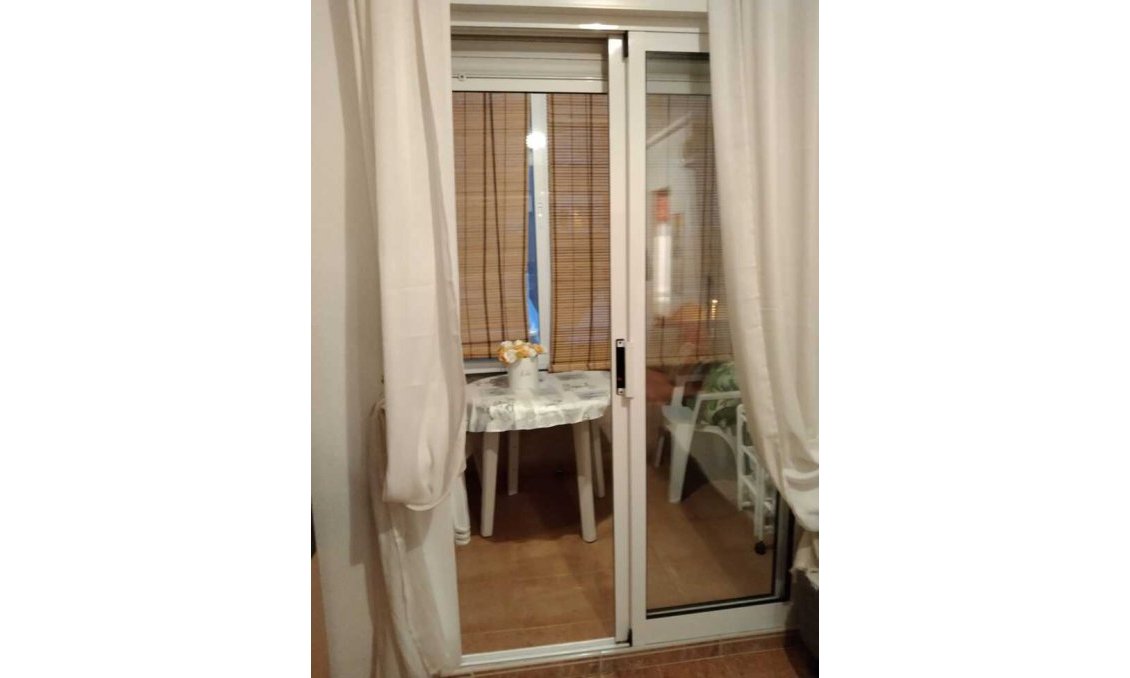 Resale - Apartment -
Torrevieja