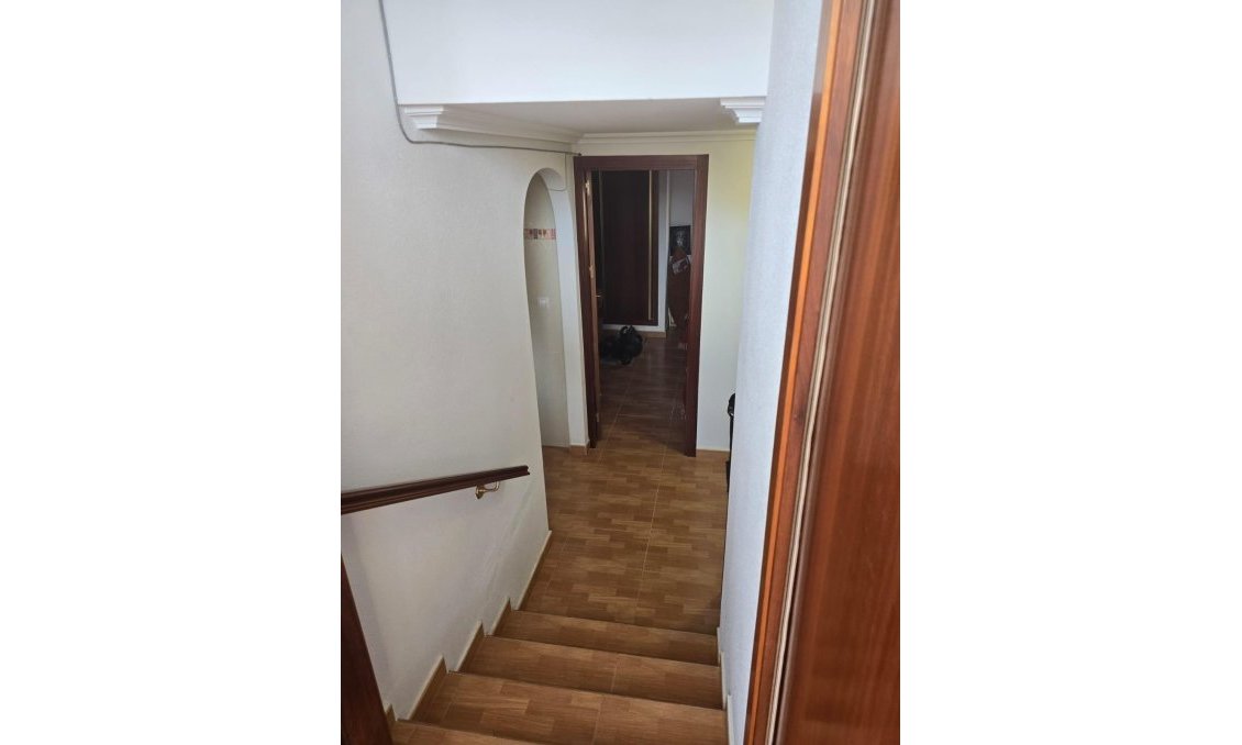 Revente - Villa -
Orihuela Costa - Campoamor