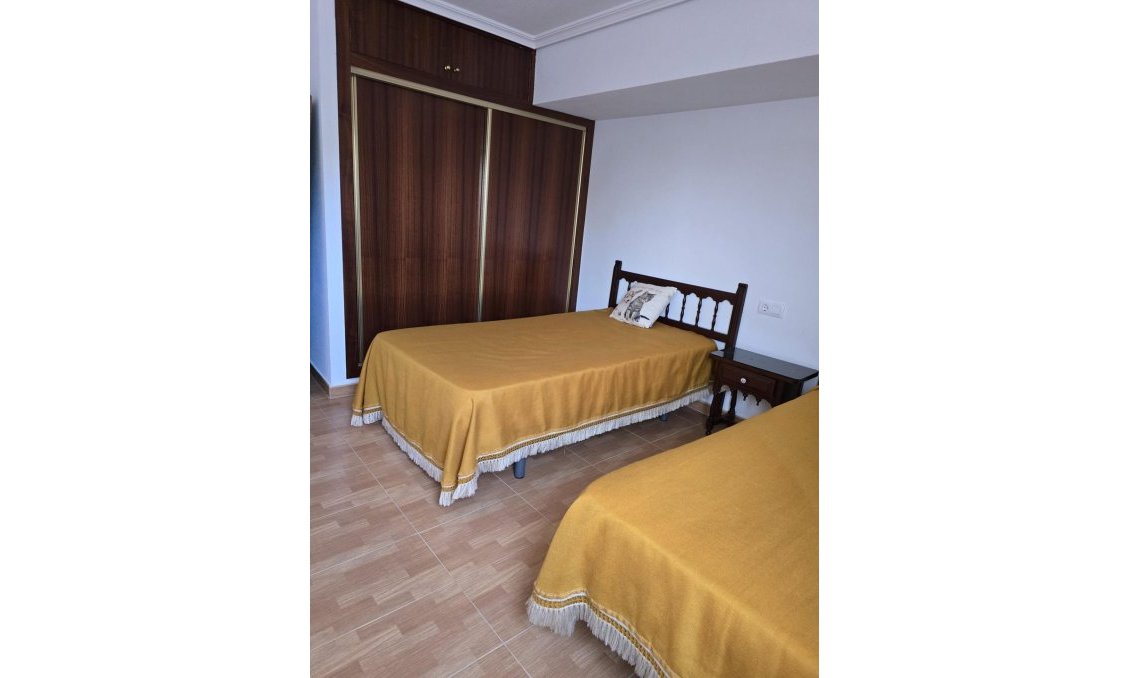 Revente - Villa -
Orihuela Costa - Campoamor