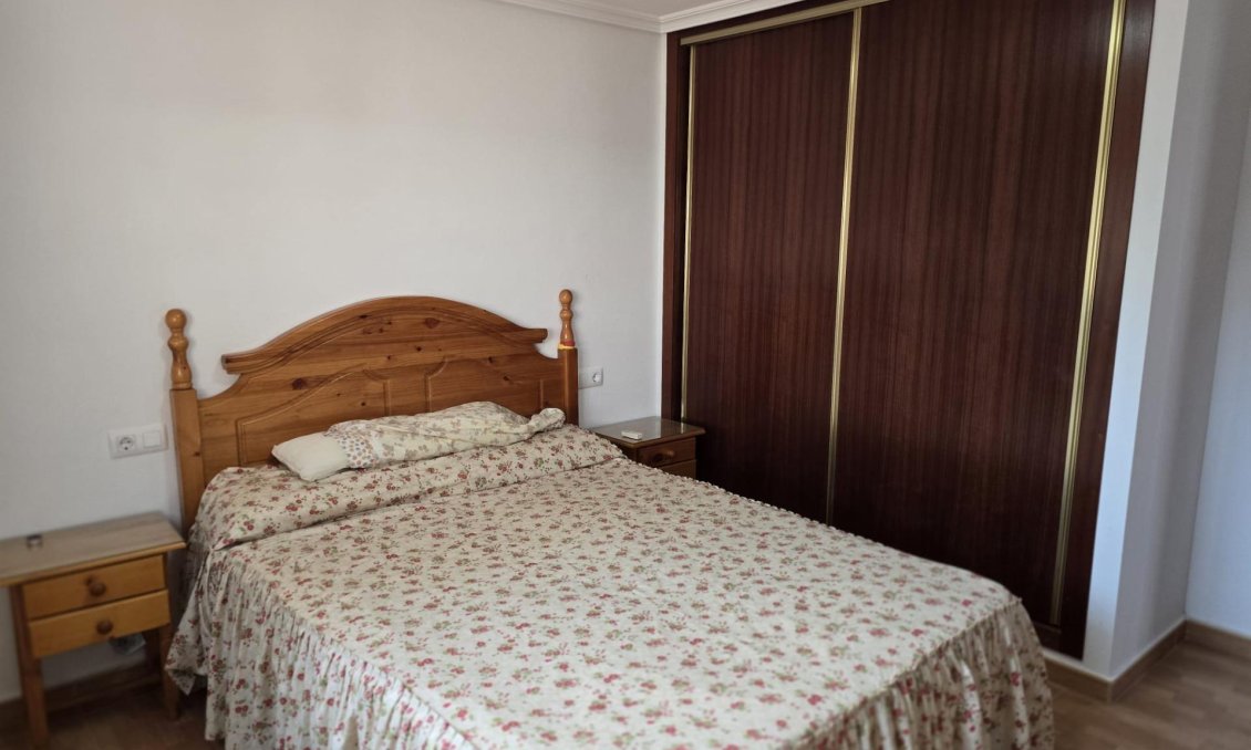 Revente - Villa -
Orihuela Costa - Campoamor