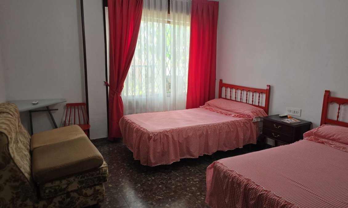 Revente - Villa -
Orihuela Costa - Campoamor