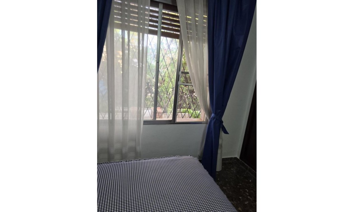 Revente - Villa -
Orihuela Costa - Campoamor