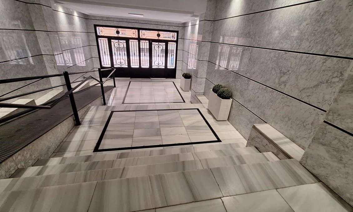 Wiederverkauf - Wohnung -
Torrevieja - Acequion