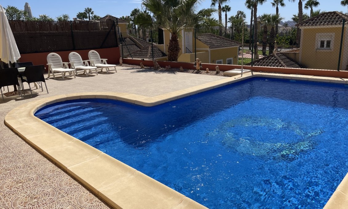 Wiederverkauf - Villa -
Mazarron Country Club - Inland