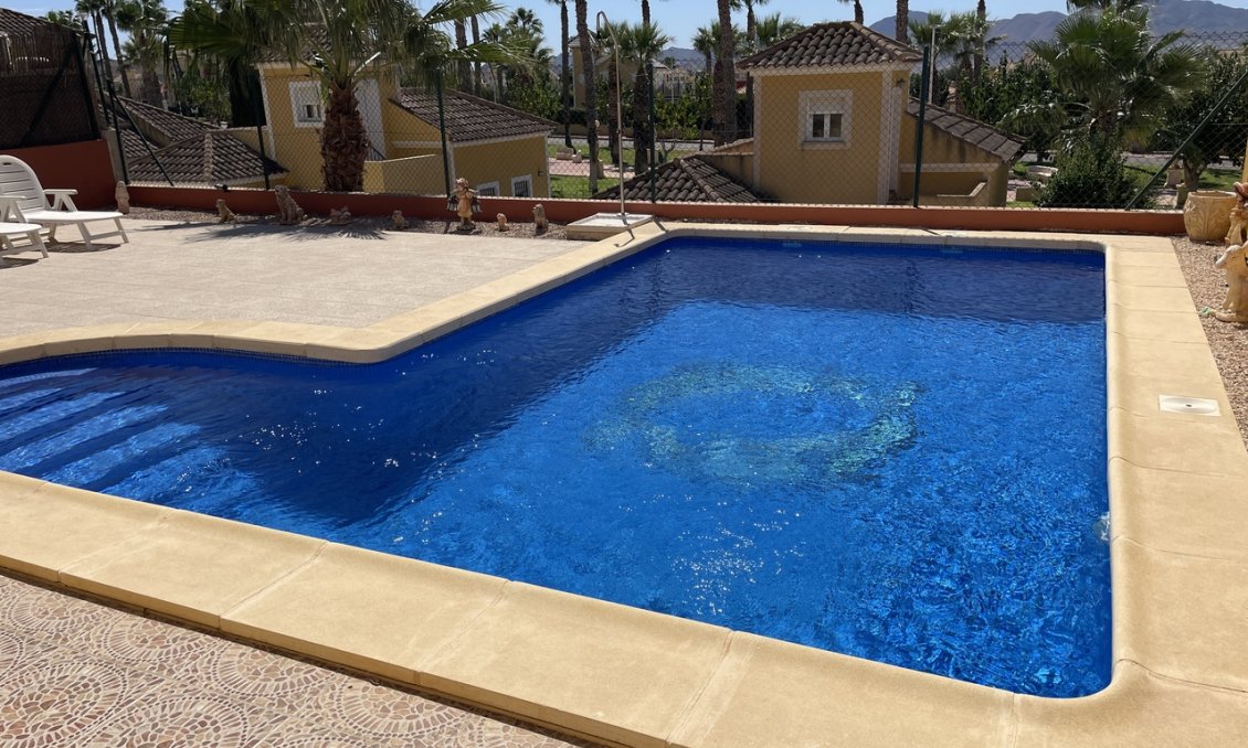 Wiederverkauf - Villa -
Mazarron Country Club - Inland