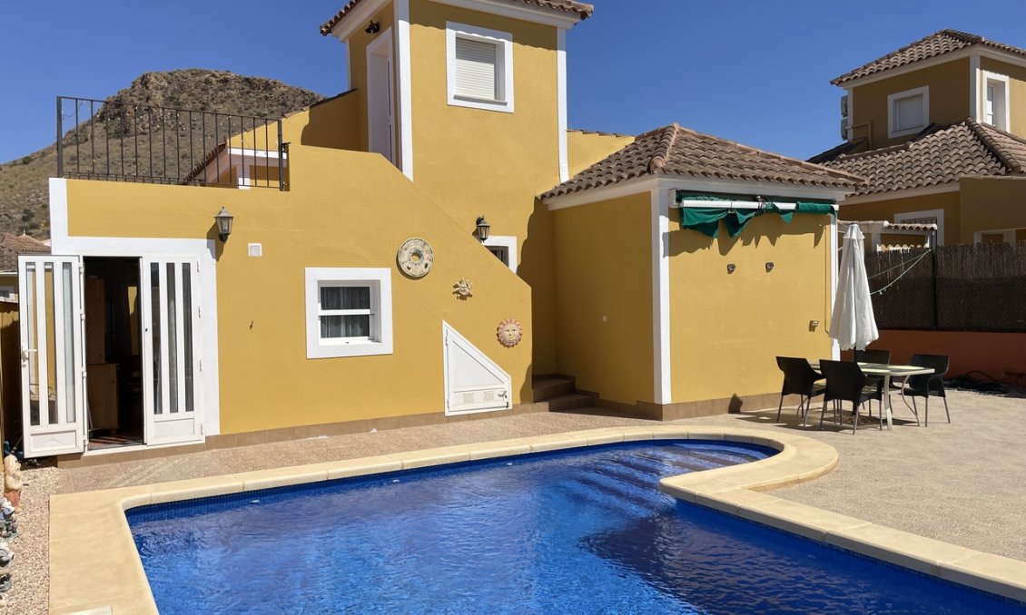 Wiederverkauf - Villa -
Mazarron Country Club - Inland