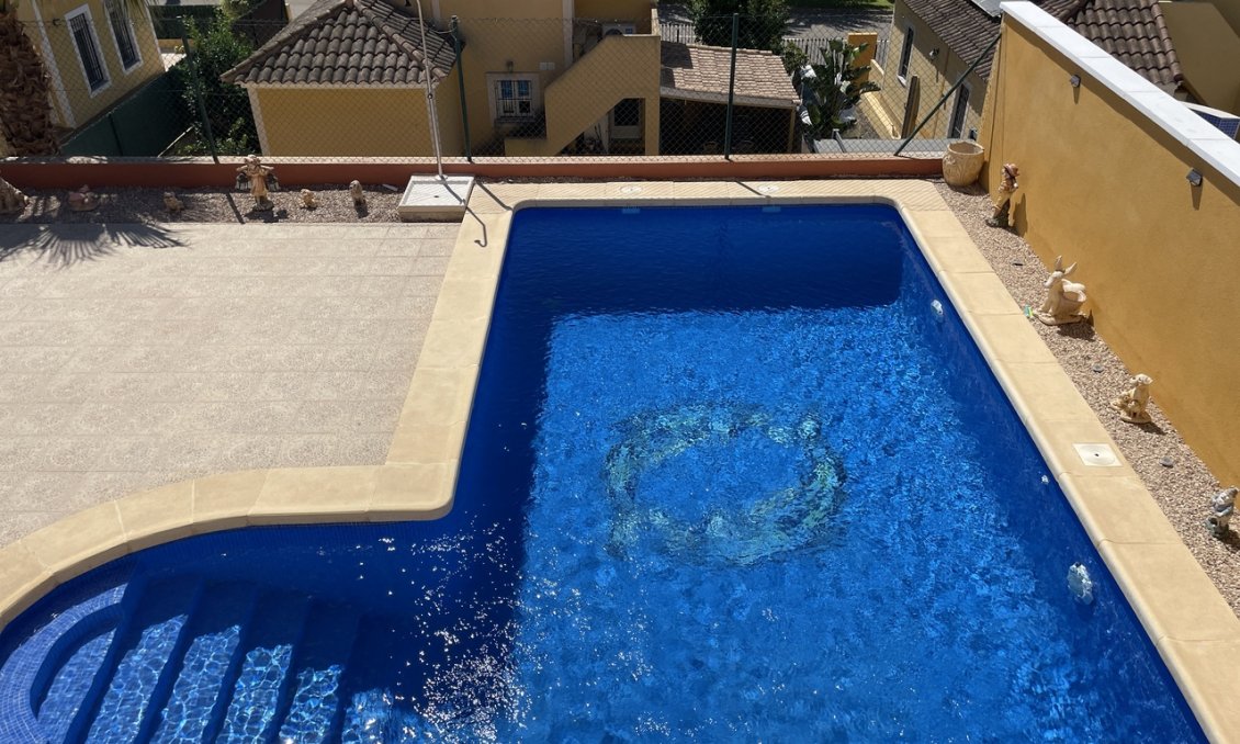 Wiederverkauf - Villa -
Mazarron Country Club - Inland