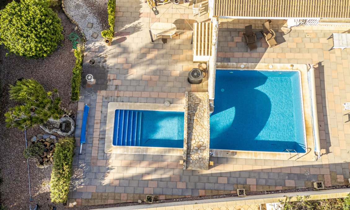 Revente - Villa -
Orihuela