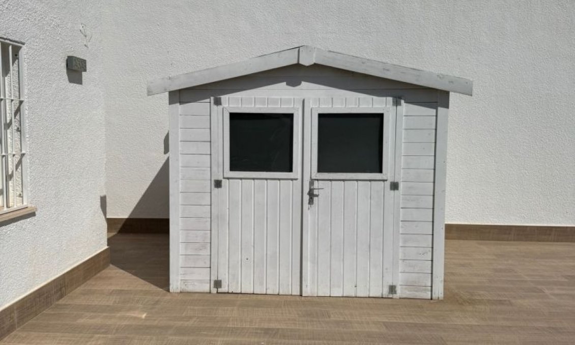 Resale - Villa -
Torrevieja - Costa Blanca