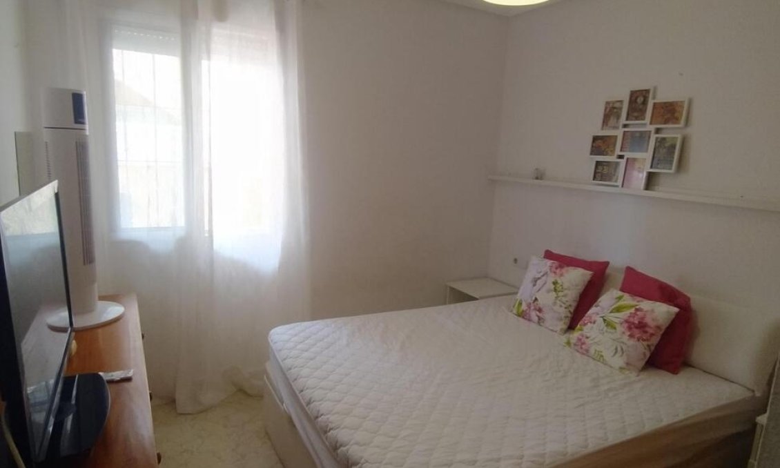 Wiederverkauf - Bungalow -
Torrevieja - LA VELETA MAR AZUL