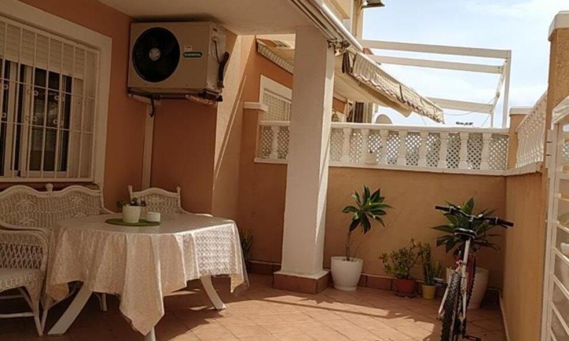 Wiederverkauf - Bungalow -
Torrevieja - LA VELETA MAR AZUL