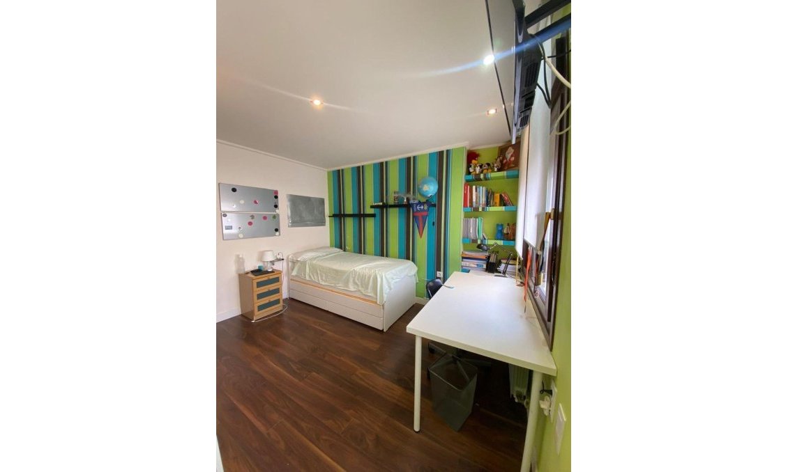 Wiederverkauf - Villa -
Torrevieja - Centro - Muelle Pesquero