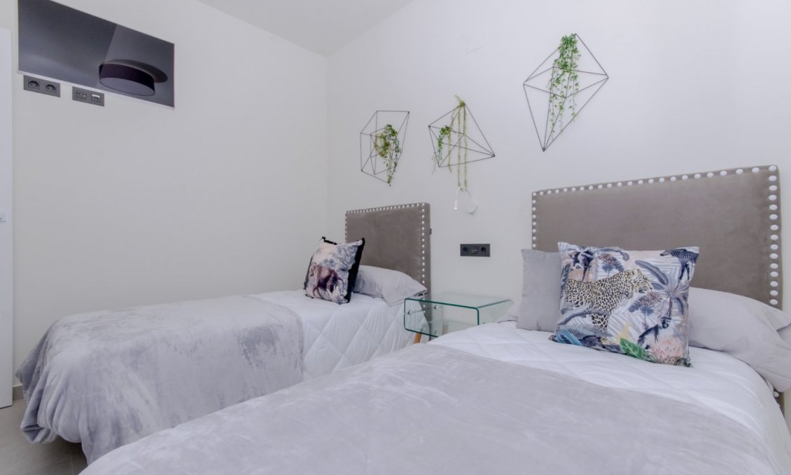 Neue Gebäude - Bungalow -
Torrevieja - Los Balcones