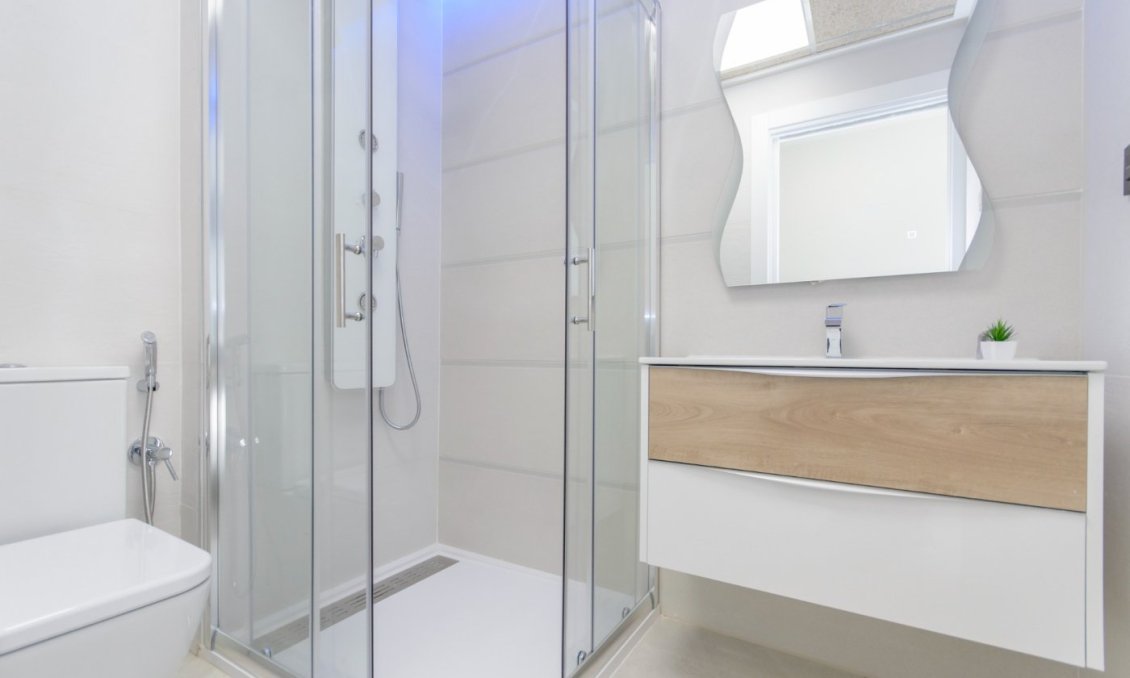 Neue Gebäude - Bungalow -
Torrevieja - Los Balcones