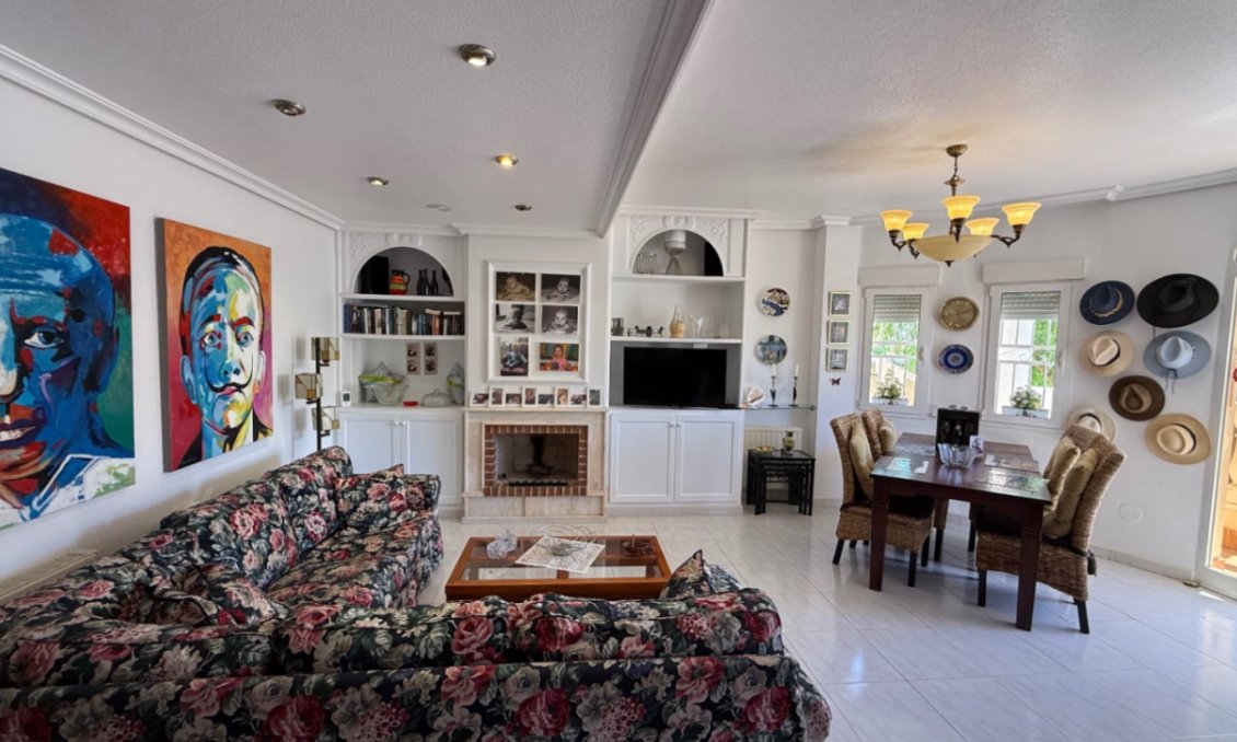 Revânzare - Vilă -
Orihuela Costa - Costa Blanca