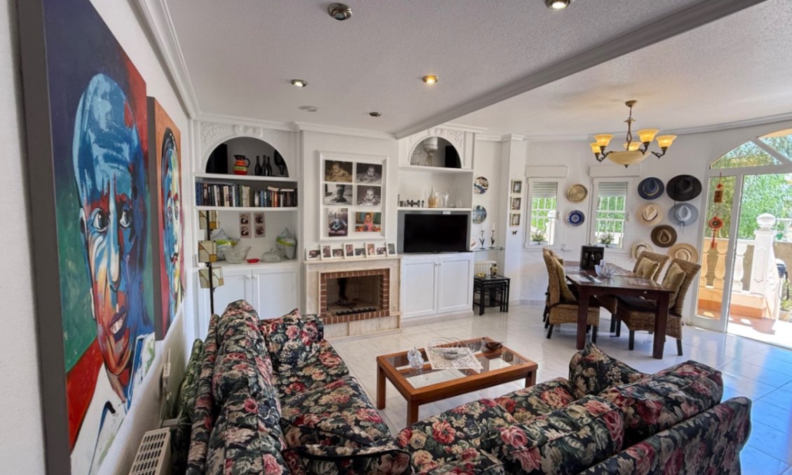 Revânzare - Vilă -
Orihuela Costa - Costa Blanca