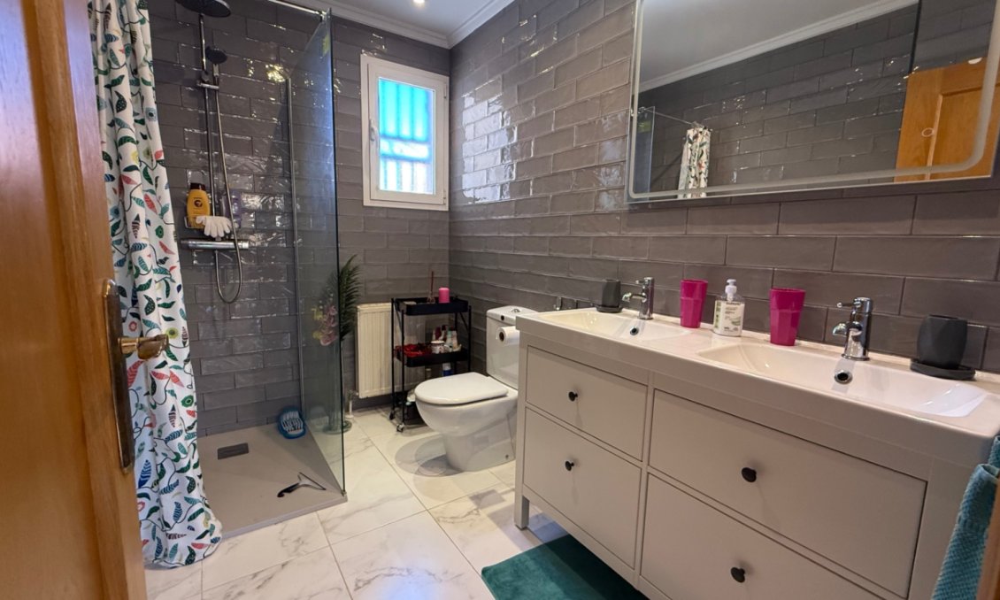 Revânzare - Vilă -
Orihuela Costa - Costa Blanca