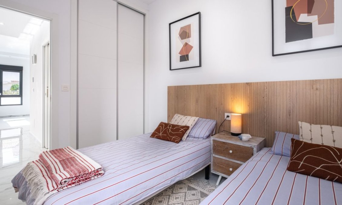 Wiederverkauf - Villa -
Torrevieja - Costa Blanca