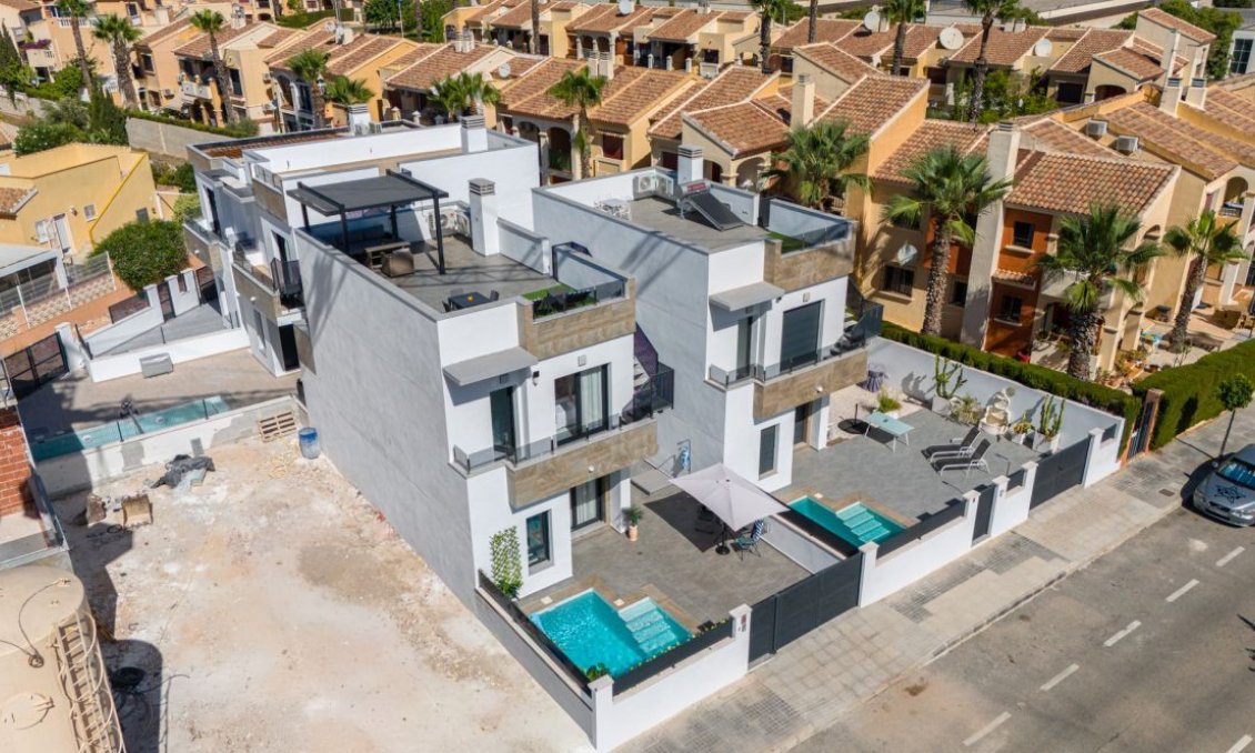 Wiederverkauf - Villa -
Torrevieja - Costa Blanca