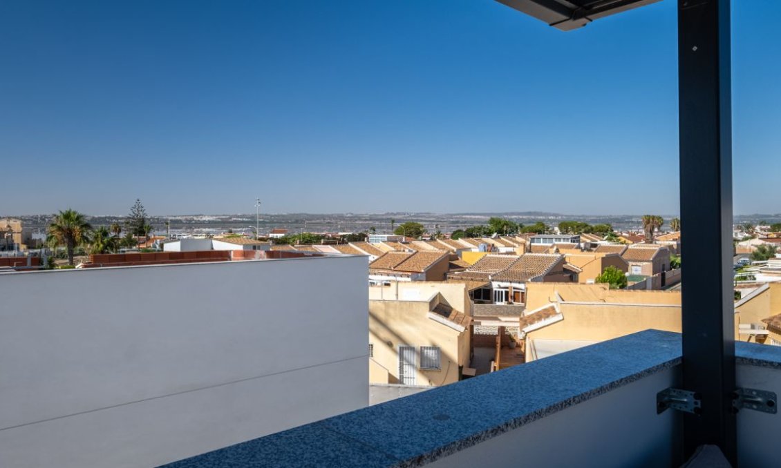 Wiederverkauf - Villa -
Torrevieja - Costa Blanca