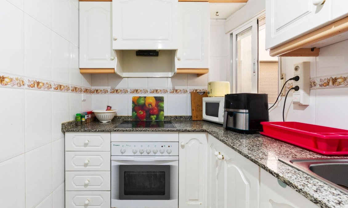 Resale - Apartment -
Torrevieja - Centro