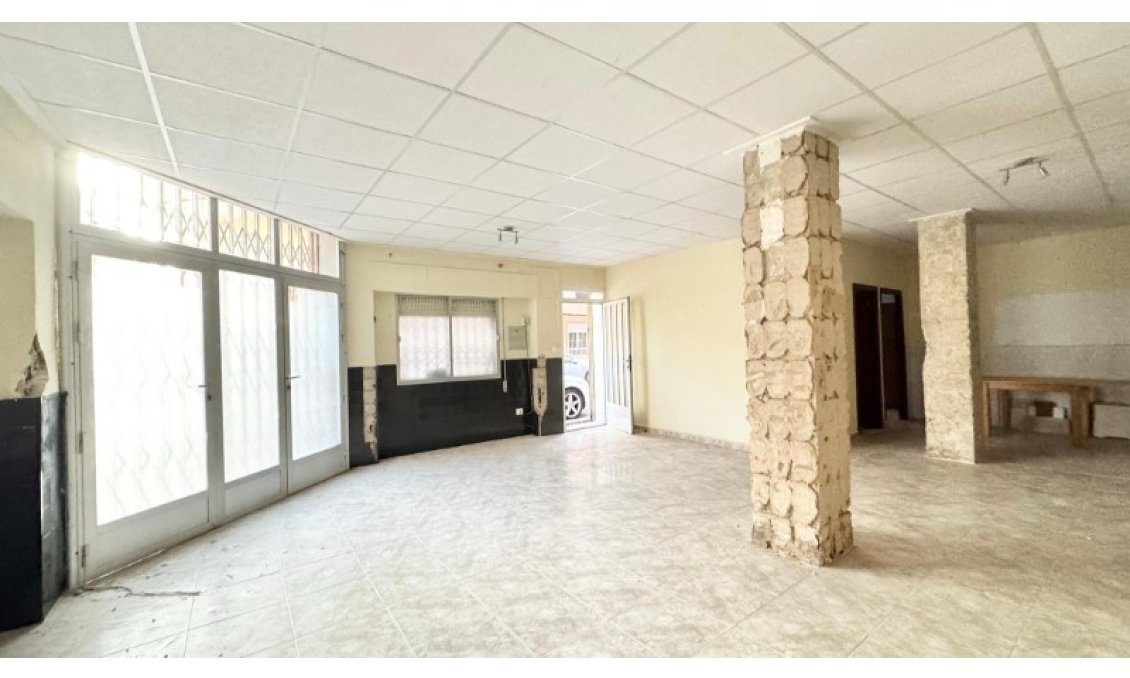 Resale - Apartment -
Torrevieja - Costa Blanca