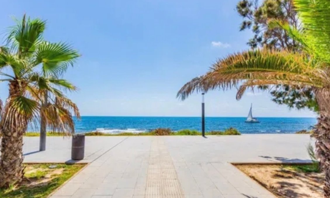 Resale - Penthouse -
Torrevieja - Costa Blanca