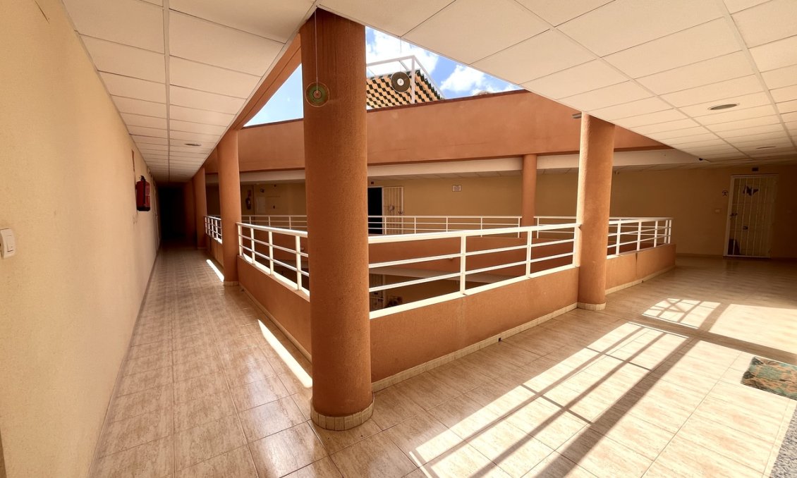 Wiederverkauf - Wohnung -
San Miguel de Salinas - Inland