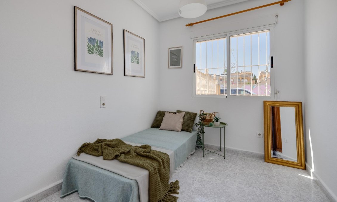 Wiederverkauf - Bungalow -
Torrevieja - Los Frutales