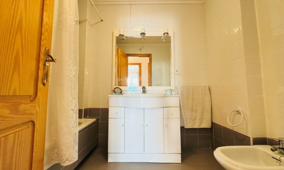 Wiederverkauf - Wohnung -
La Mata - Costa Blanca