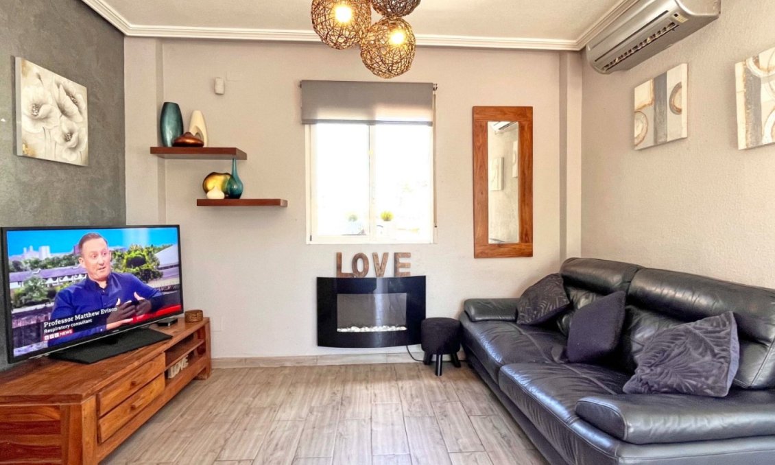 Revânzare - Vilă -
Orihuela Costa - Costa Blanca