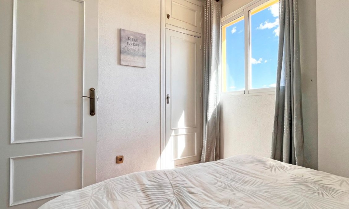 Revânzare - Vilă -
Orihuela Costa - Costa Blanca