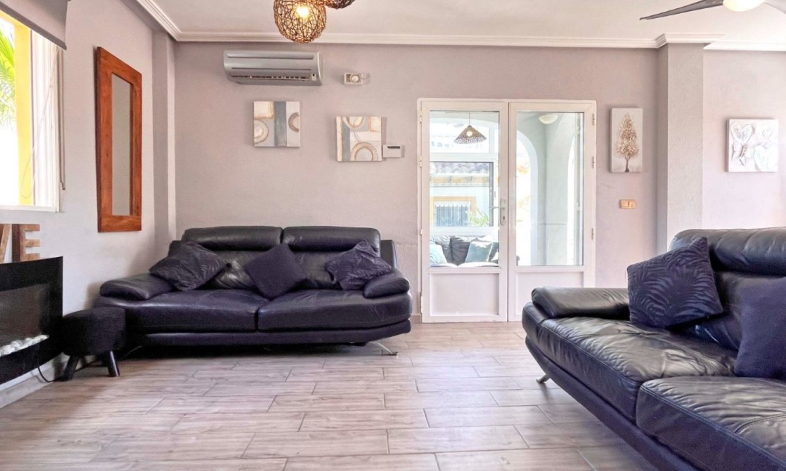 Revânzare - Vilă -
Orihuela Costa - Costa Blanca