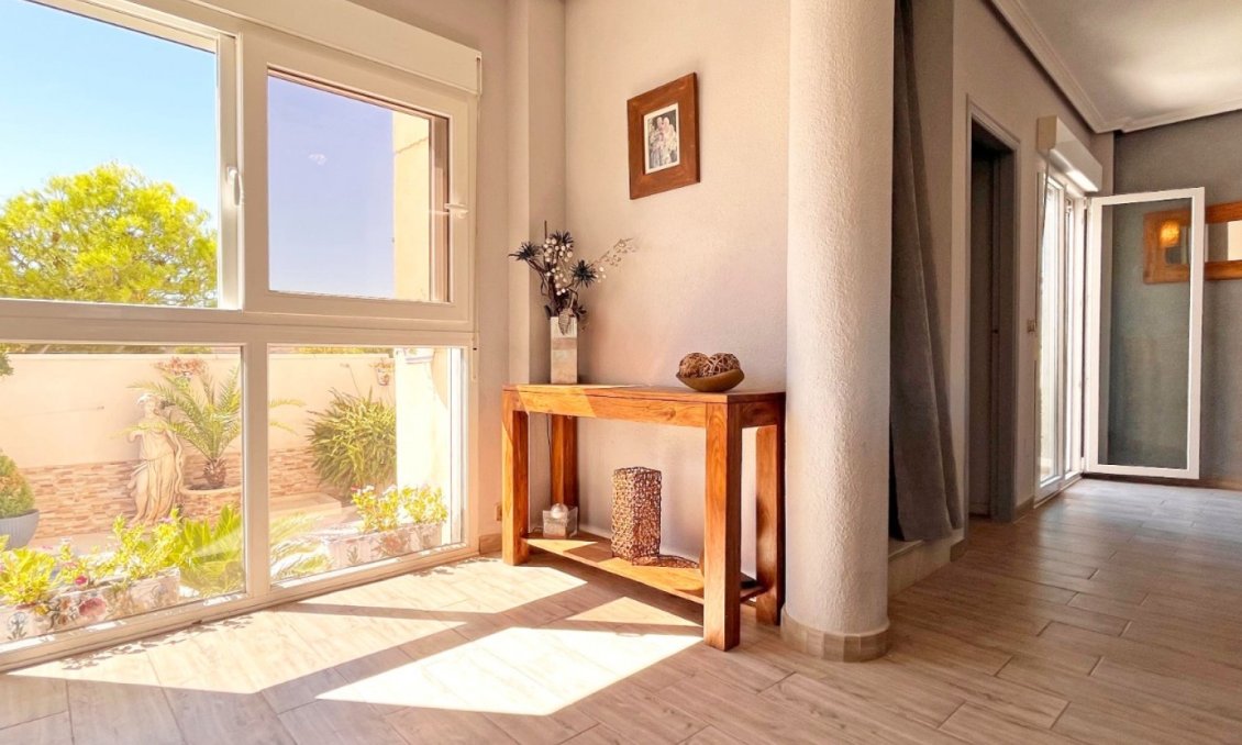 Revânzare - Vilă -
Orihuela Costa - Costa Blanca