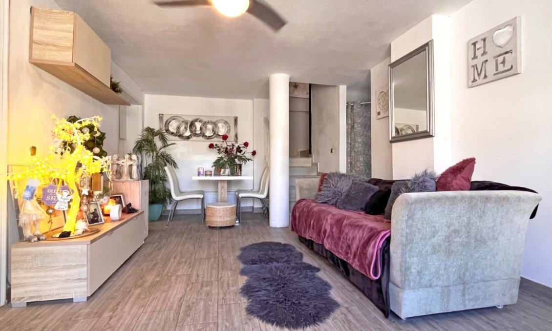 Revânzare - Vilă -
Orihuela Costa - Costa Blanca