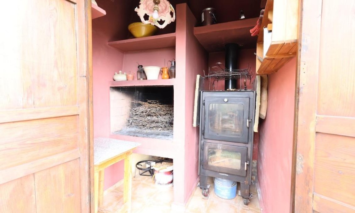 Resale - Villa -
Fortuna - Inland